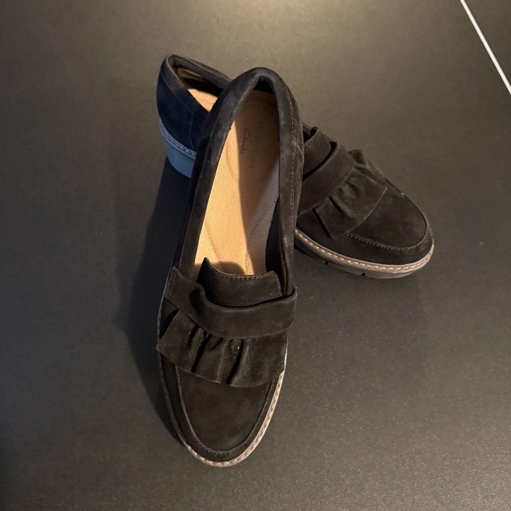 Clark's Collection Women's Airabell Wedge Slip On Suede Ruffle Loafers Black 10